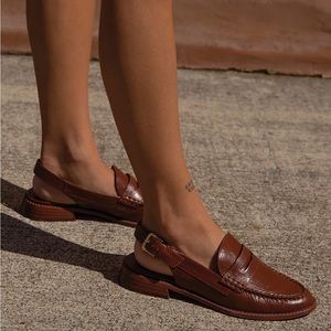 DOLCE VIDA - HARDI LOAFERS - SIZE 8